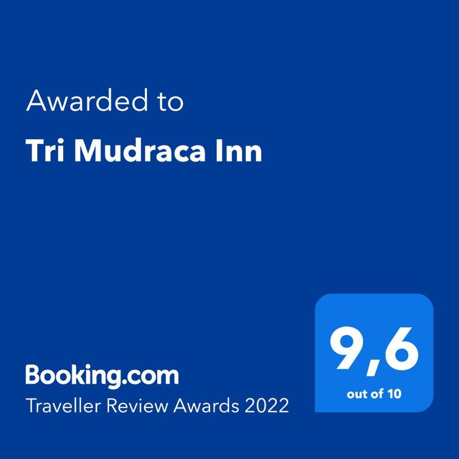 Tri Mudraca Inn Karanac Eksteriør billede